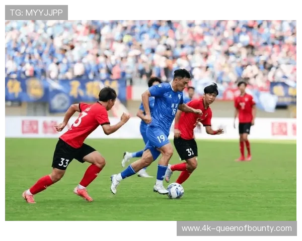 “苏超”成功探索全民足球模式,实现1元门票带动7.3元周边消费 “苏超”成功探索全民足球模式,实现1元门票带动7.3元周边消费